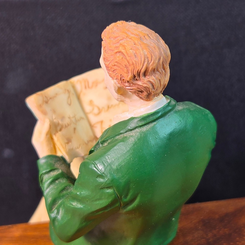 Victorian Shelf Sitter Figurines Resin Man Reading Woman Tea Set 2 Vintage Style - Picture 2 of 10